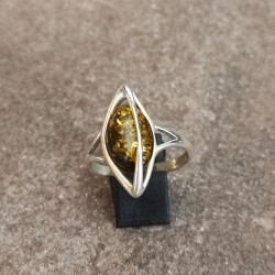 Anillo de Plata con Ámbar