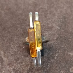 Anillo de Plata con Ámbar