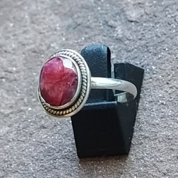 Anillo de Plata con Rubí...