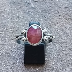Anillo de Plata con Rubí...
