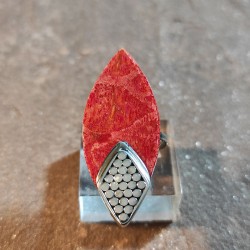 Anillo de Plata con Coral...