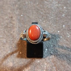 Anillo de Plata con Coral