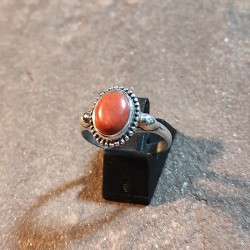 Anillo de Plata con Coral