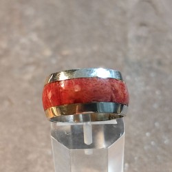 Anillo de Plata con Coral