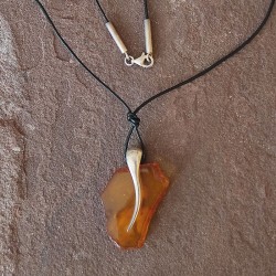 Collar de Plata con Ámbar