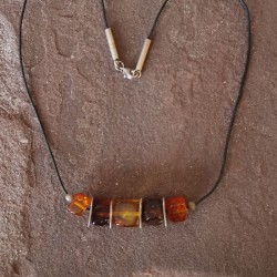 Collar de Plata con Ámbar