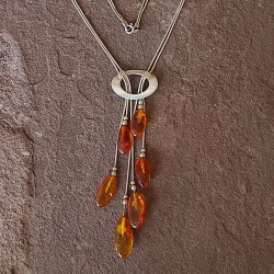 Collar de Plata con Ámbar