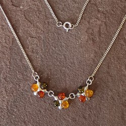 Collar de Plata con Ámbar