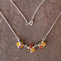 Collar de Plata con Ámbar