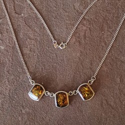 Collar de Plata con Ámbar