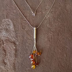Collar de Plata con Ámbar