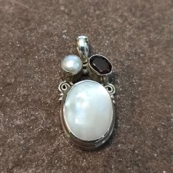 Colgante de Plata con Granate