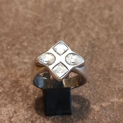 Anillo de Plata con Circonitas